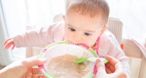nutrizione-pediatria-svezzamento-bambino